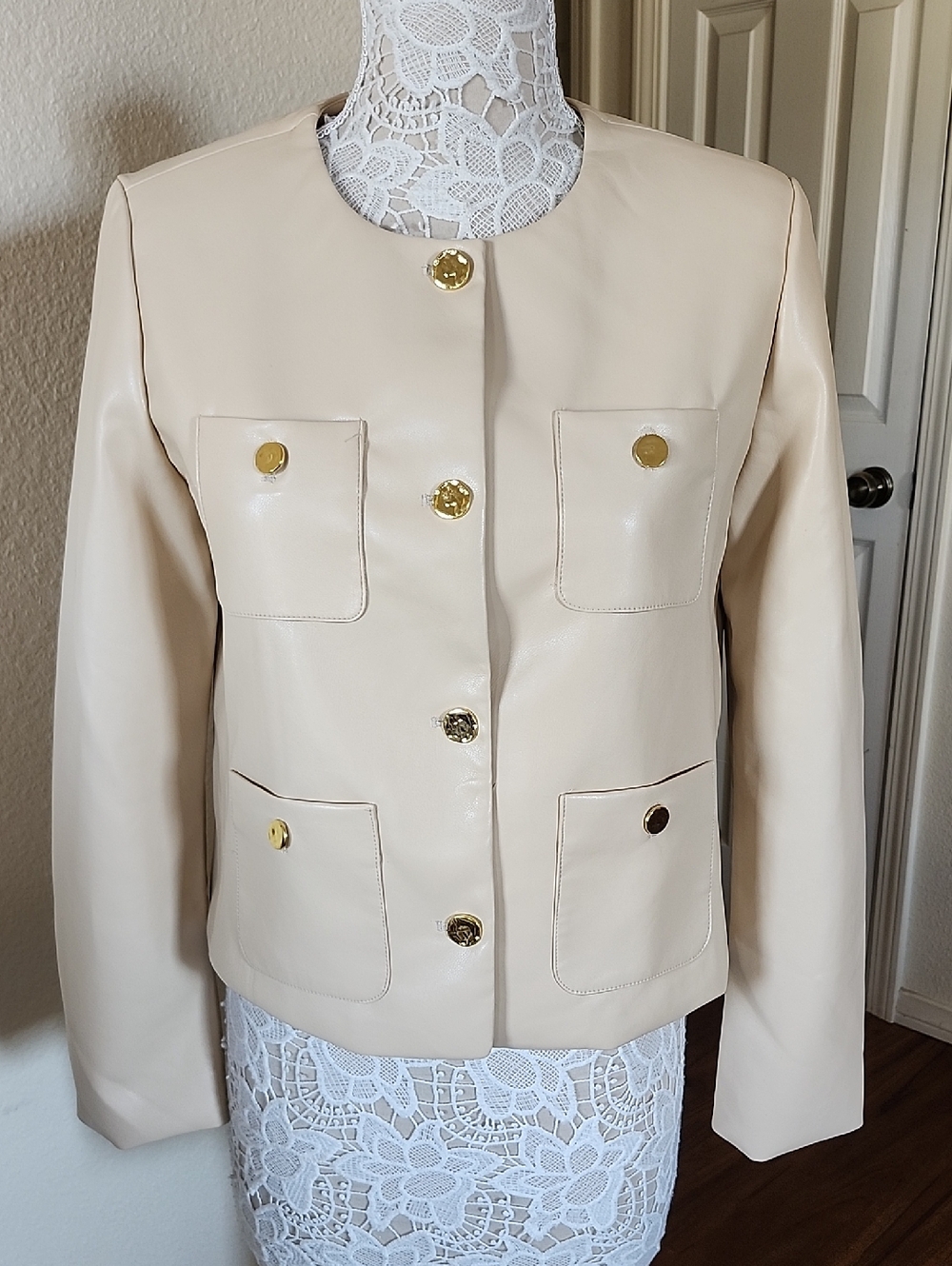 Jason Wu Cream Faux-Leather Button Jacket Classic Chic Size Medium New With Tags